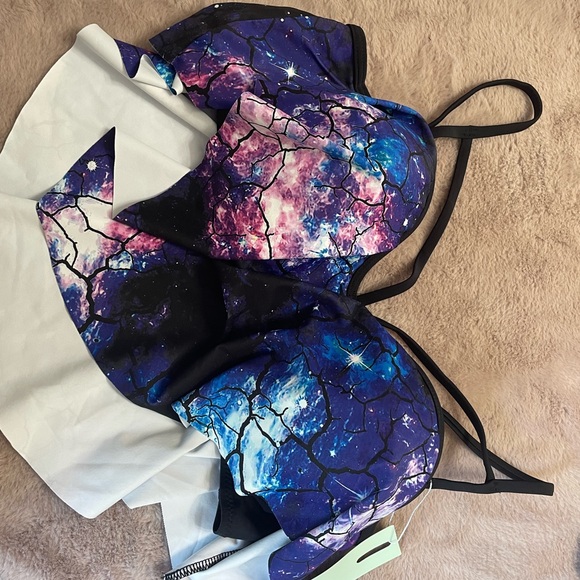 2 for $50 - Dressfo - Galaxy Print Underwired Bikini Swim Top - Size 10 BNWT - Picture 5 of 7